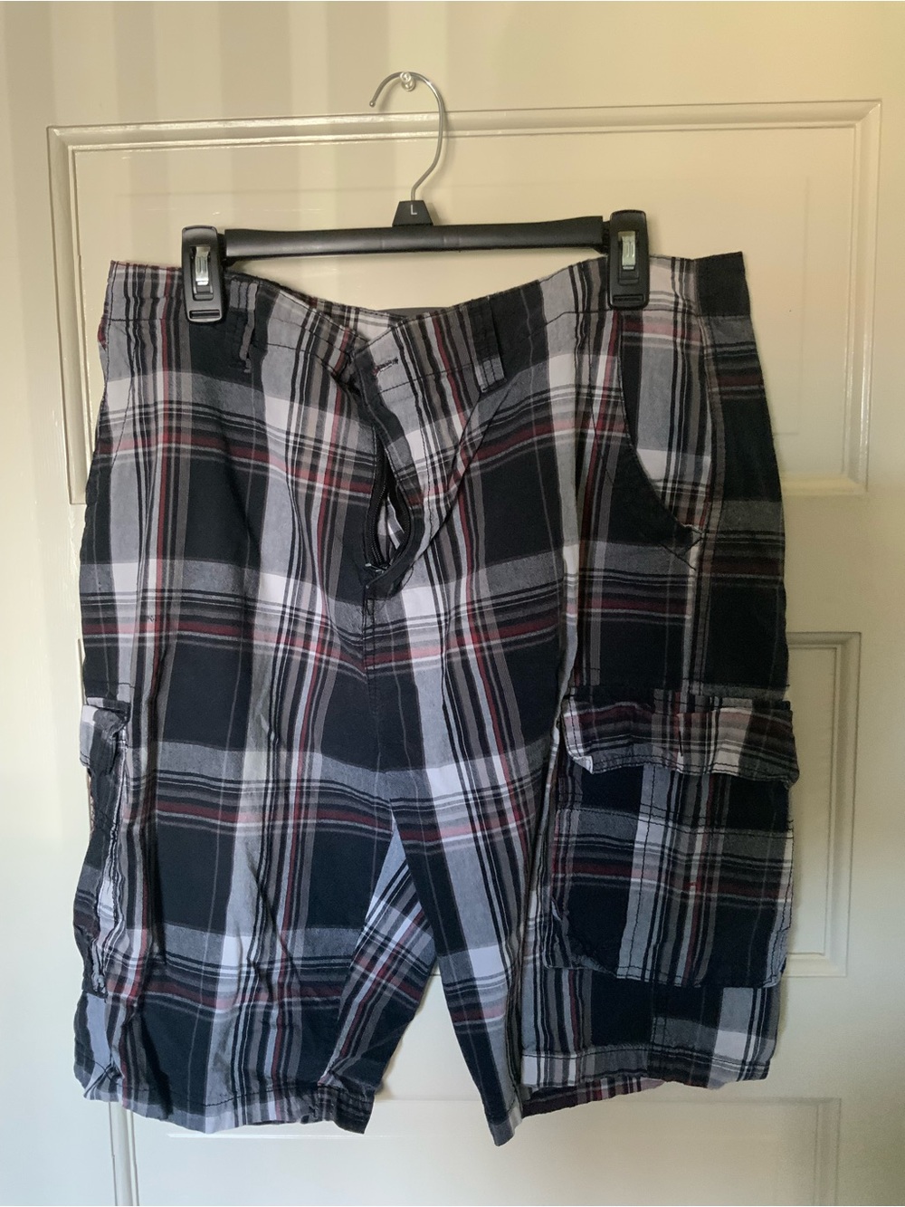 Beverly Hills Polo Club Black, Gray & White Plaid Cargo Shorts